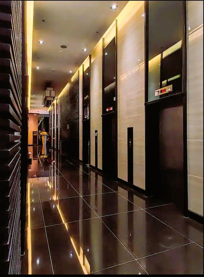 Air Residences Deluxe * Manila
